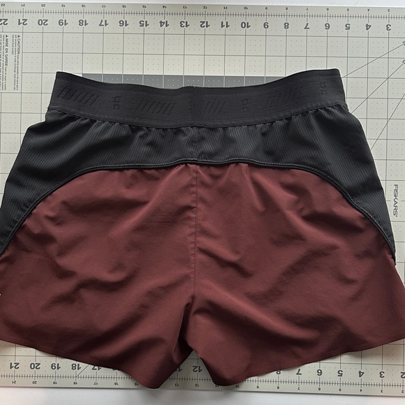 On Running Women's Black and Burgundy Athletic Shorts - Picture 7 of 9
